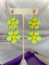 Load image into Gallery viewer, Green Double Daisy Earrings
