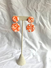 Load image into Gallery viewer, 70s Orange and White Pattern Earrings
